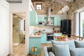 Refrigerador, microondas, horno y lavavajillas 