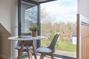 Dining - The Lodge, Bury St Edmunds (Bury St Edmunds)