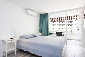 Ferros/tábuas de passar roupa, Wi-Fi, roupa de cama