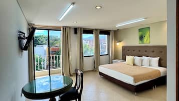 Deluxe Room | 1 bedroom, premium bedding, minibar, individually decorated