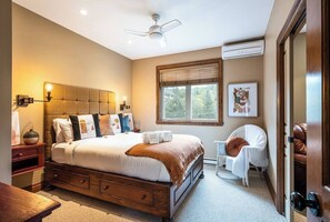 Room - NEW! Splendid Chalet on Golf course. Top location! (Mont-Tremblant)