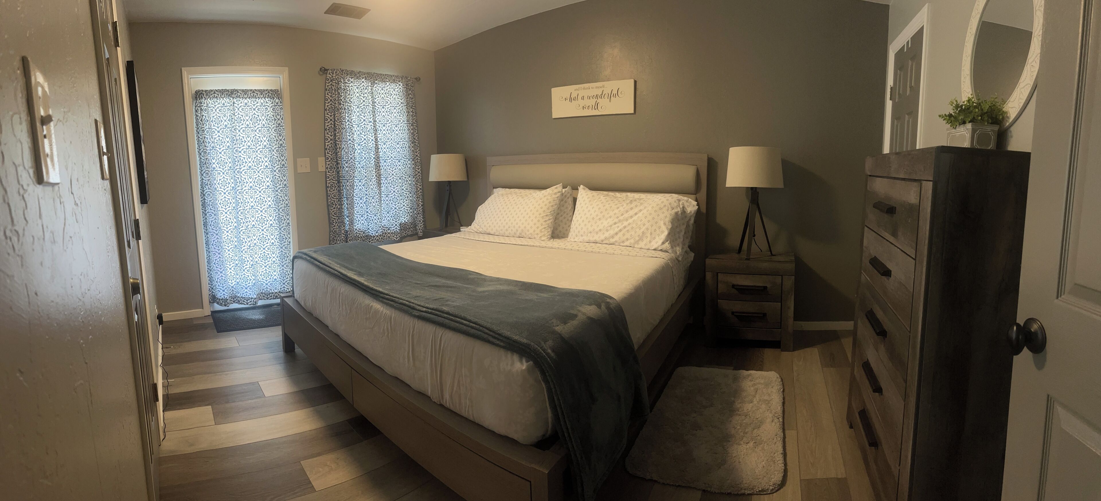 3 bedrooms, iron/ironing board, travel crib, free WiFi