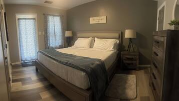 3 bedrooms, iron/ironing board, travel crib, free WiFi