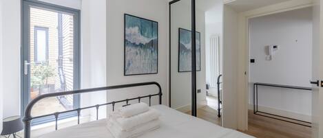 1 bedroom, iron/ironing board, Internet, bed sheets