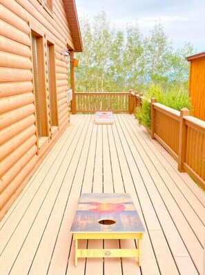Terrace/patio - Pet Friendly cabin w/ fireplace and mountain views (Jefferson)