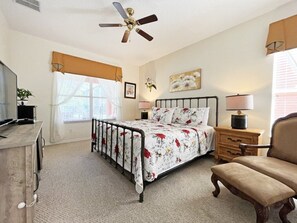 6 bedrooms, iron/ironing board, WiFi, bed sheets - Bright resort villa with private pool overlooking conservation! (Kissimmee)