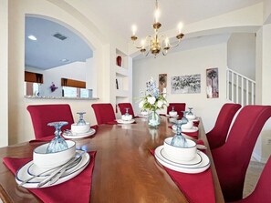 Dining - Bright resort villa with private pool overlooking conservation! (Kissimmee)