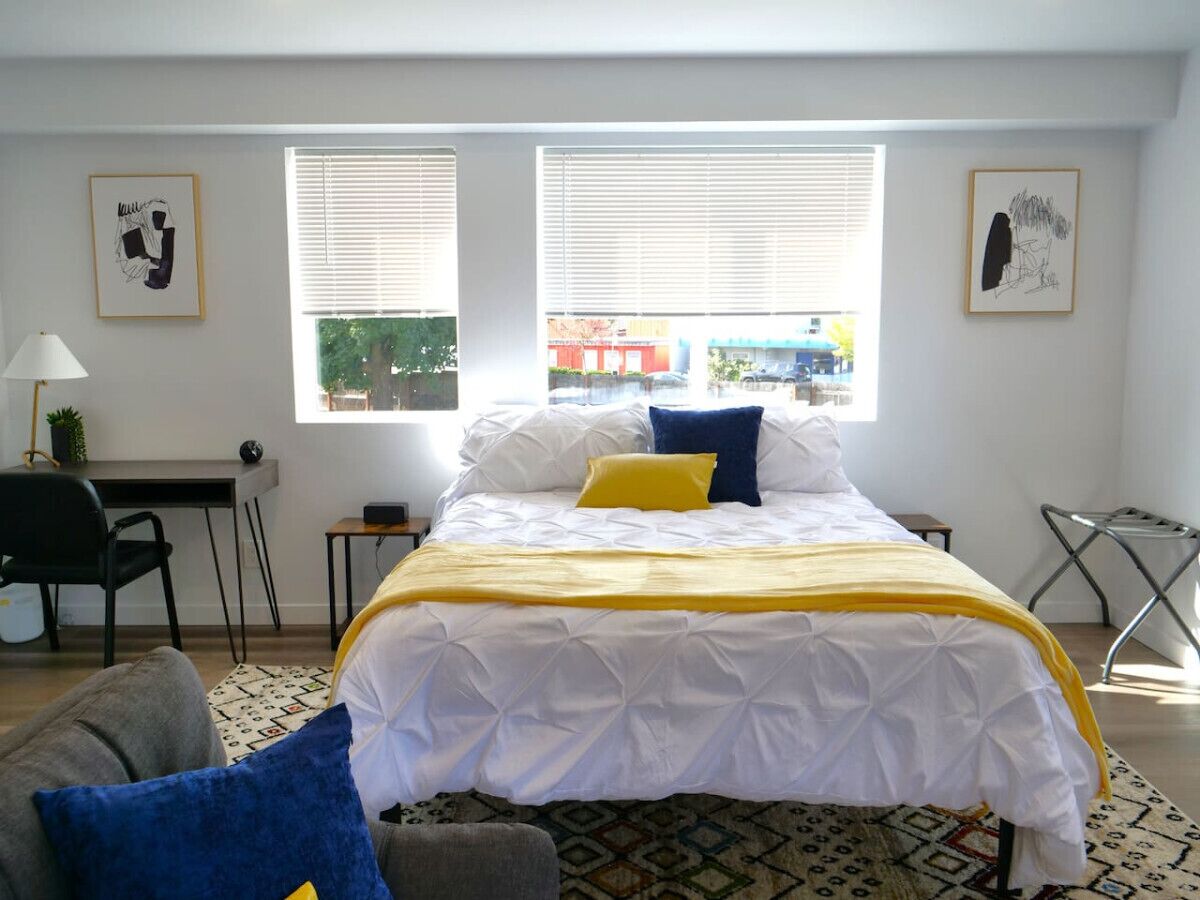 *TacomaDome*FastWifi*QueenBed*W/D