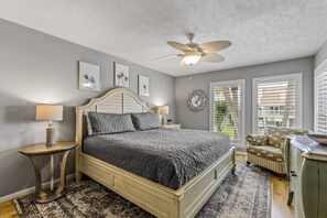5 habitaciones, tabla de planchar con plancha y cuna de viaje 