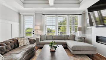 Smart TV, fireplace, video games, ping pong