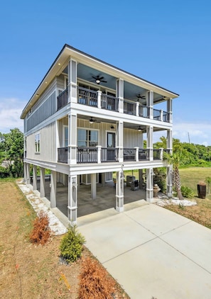 Exterior - 4 BR/4 Ensuite Bath/Games/Walk to Beach & Heated Pool / Spa (Gulfport)