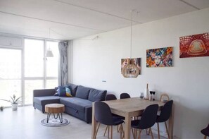 Living area - Nordic design flat including bikes (Birketinget)