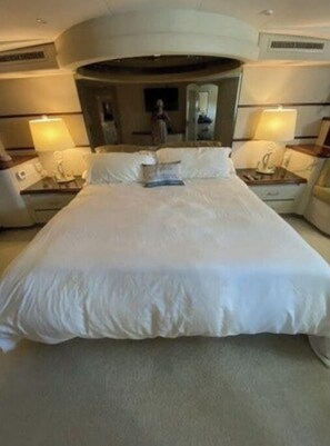 4 bedrooms, WiFi, bed sheets