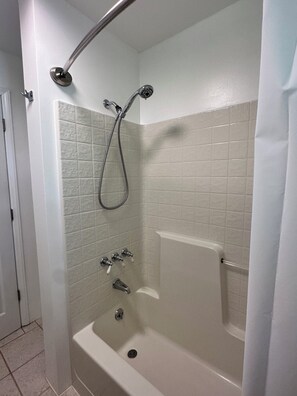 Handtücher, Toilettenpapier