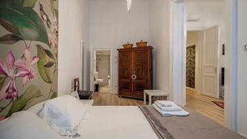 2 slaapkamers, een strijkplank/strijkijzer, wifi, beddengoed