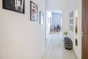 Interior - MidTerm - Chameleon Apartment Budapest (Budapest)
