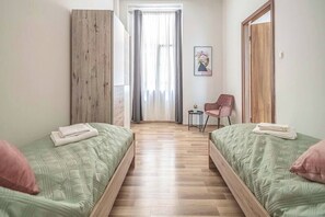 2 chambres, bureau, fer et planche à repasser, Wi-Fi