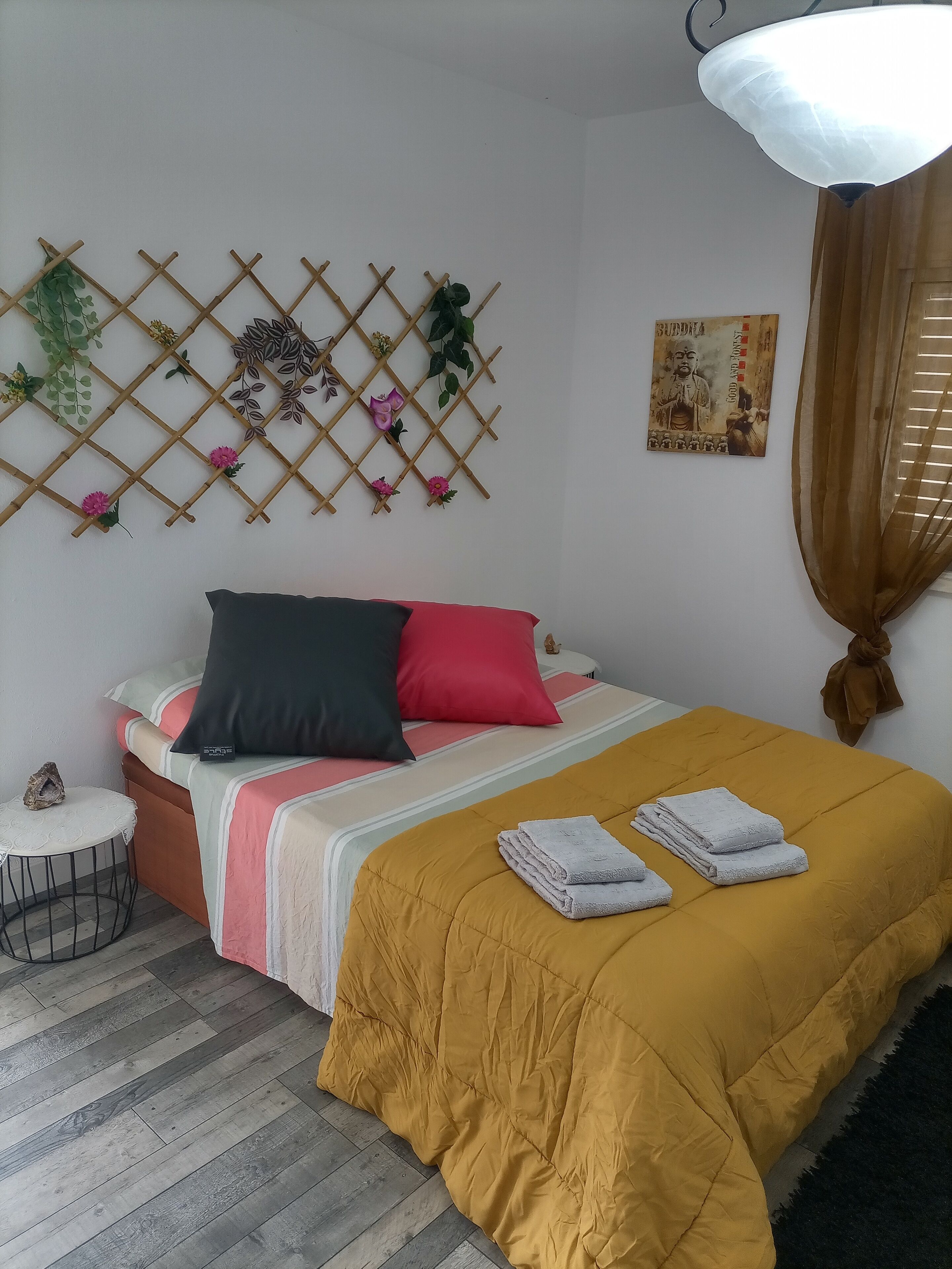 3 bedrooms, iron/ironing board, free WiFi, bed sheets