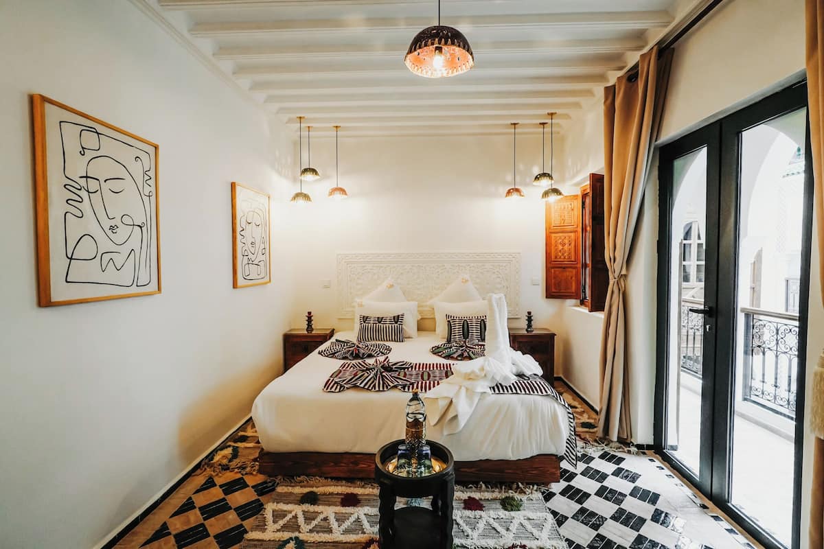 Riad Signature- Deluxe Double Room | In-room safe, soundproofing, iron/ironing board, free WiFi