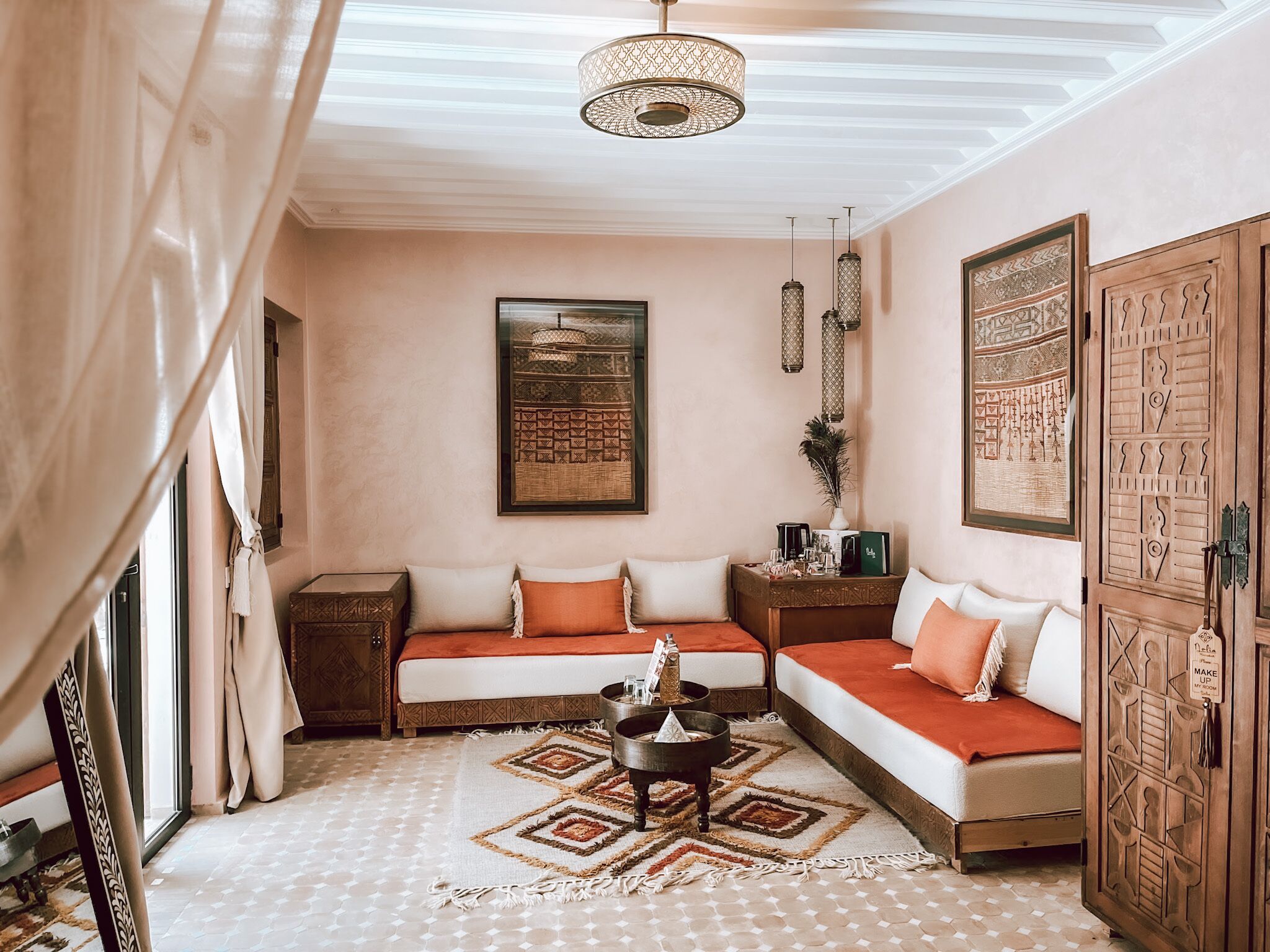 Riad Signature- Suite | Tallelokero huoneessa, äänieristys, silitysrauta/-lauta, ilmainen Wi-Fi