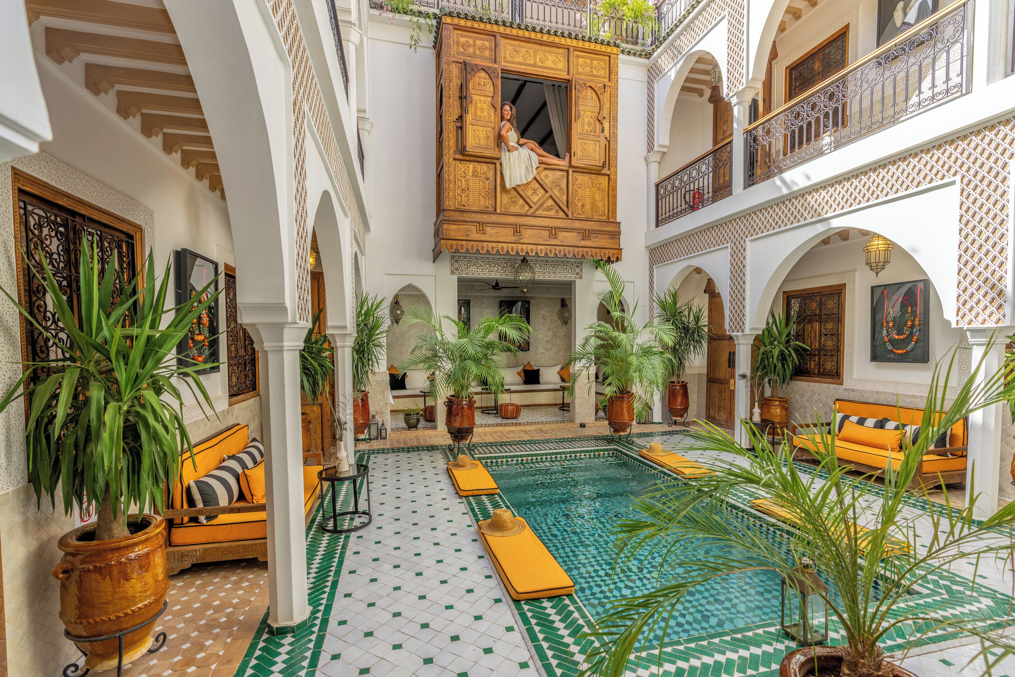 2 piscines extérieures