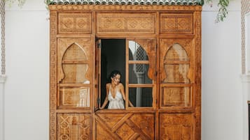 Romantic Villa, Ensuite (Romantic Balcony Room) | Miscellaneous
