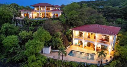 RECENTLY RENOVATED • Villa Lantana • 4 BR • Private Pool & Bay-View Sanctuary • Sleeps 12