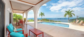 Exquisite Family Sanctuary: 4-Bedroom Gem in Playa Ocotal