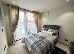 ラグジュアリー アパートメント | 1 室のベッドルーム、WiFi (無料)