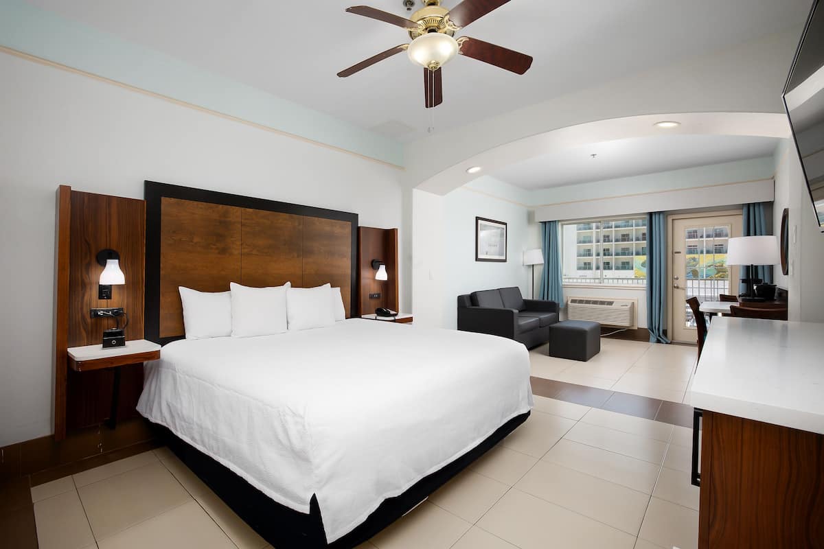1 bedroom, in-room safe, laptop workspace, iron/ironing board