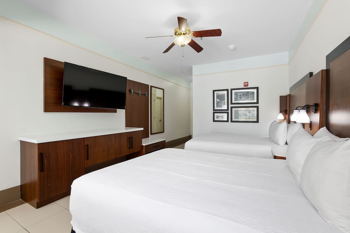 1 bedroom, in-room safe, laptop workspace, iron/ironing board