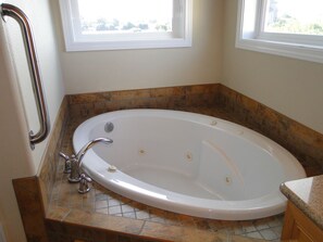 Bañera y toallas
