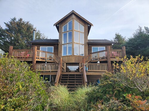 Coastal Treasure -  Ocean Front Home in Ocean City