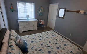 3 habitaciones, escritorio, wifi y ropa de cama 