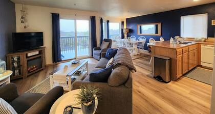 Windsong # 6 Beautiful condo with partial ocean view
