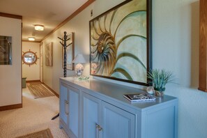 Interior - Nautilus # 108 - Ocean Front Condos (Ocean Shores)