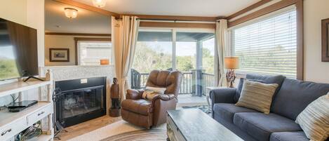 TV, fireplace, DVD player