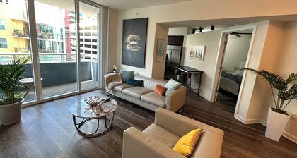 Tampa Downtown King Suite suite with city view balcony