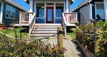 Casa De Playa- Newer home on the water