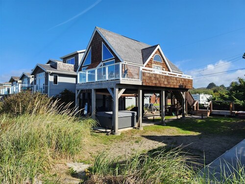 Spindrift - Right on the Beach-New Hot Tub