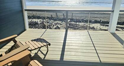 Beach Gem- Private Beach - Hot Tub