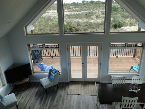 Agate Beach`s Amazing View House