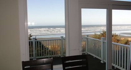 Bluff House-Beautiful Views