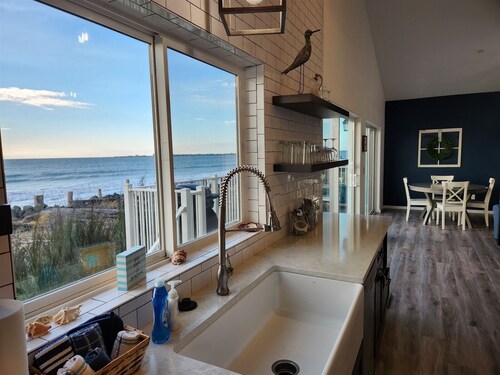 Calypso`s View - Private beach and hot tub