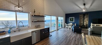 Calypso`s View - Private beach and hot tub