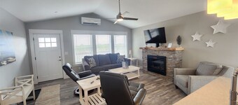 Kwan Tip Beach House - Brand new HOT TUB and Pet friendly