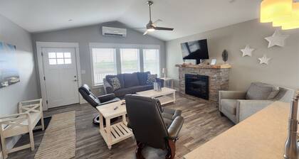 Kwan Tip Beach House - Brand new HOT TUB and Pet friendly