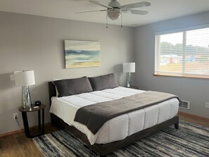 3 bedrooms, internet, bed sheets - Sea Smoke - Ocean View Home (Moclips)