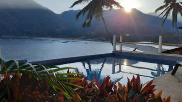 Outdoor pool, sun loungers