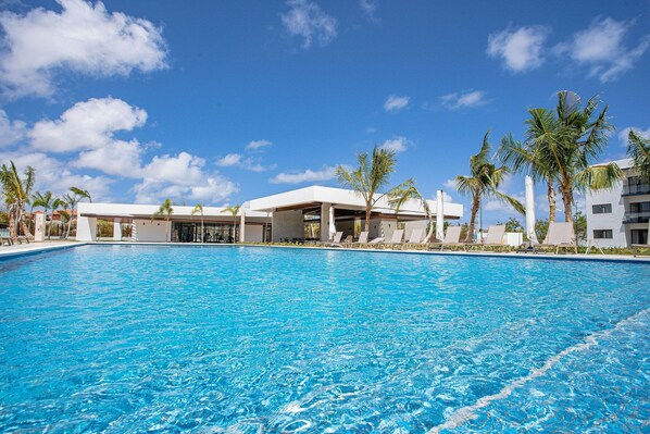 Pool - Apartment in front of the pool, two bedrooms (Punta Cana)